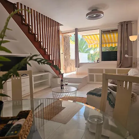 Stylish And Comfortable Duplex Near Swimming Pool Mogán